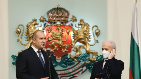 Президентът на България Румен Радев и Хосе Карерас