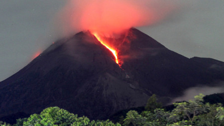 Вулканът Мерапи