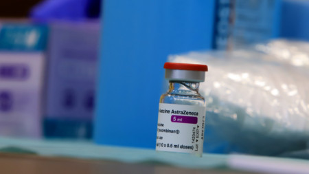Масов отказ от Covid ваксината Астра Зенека констатират общопрактикуващите лекари