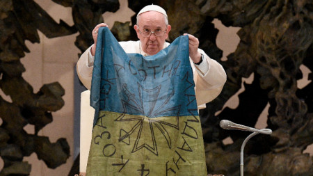 Папа Франциск в подкрепа на Украйна