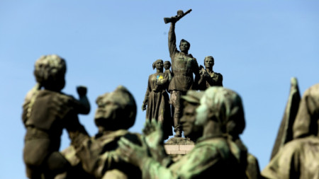 El Monumento al Ejército Soviético en Sofía