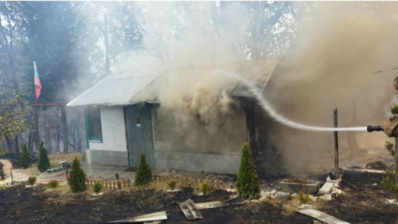 Incendiu în zona de vile a satului Otets Paisii