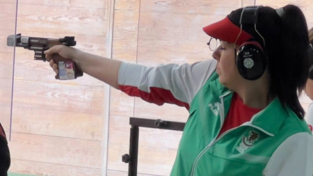 Антоанета Костадинова