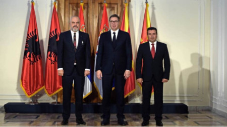 Страните членки на Вишеградската група приветстваха споразуменията Външните министри на Унгария