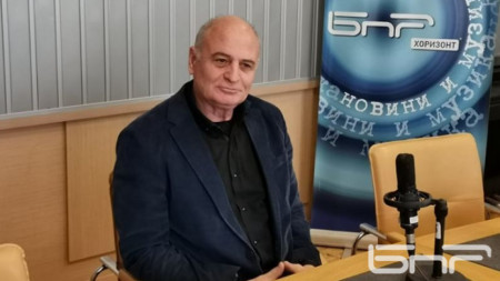 Николай Радулов