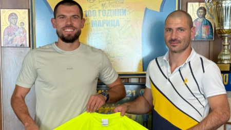 Веселин Марчев (вдясно)