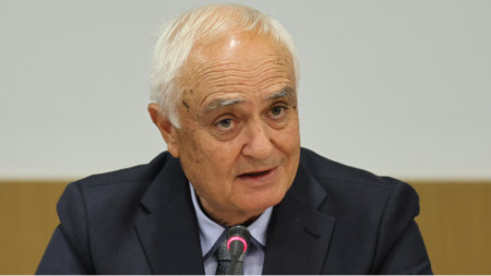 Caretaker Defence Minister Atanas Zapryanov