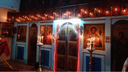 Храмът „Покров на Пресвета Богородица“ в село Татарица
