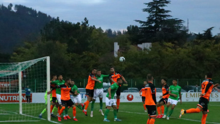 Благоевградският Пирин се завърна в елита на българския футбол Това