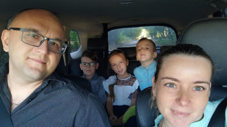 Дмитрий Трофимчук със семейството си 