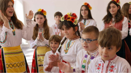 Снимка: Детско-юношески хор „Шарена гайда“ 