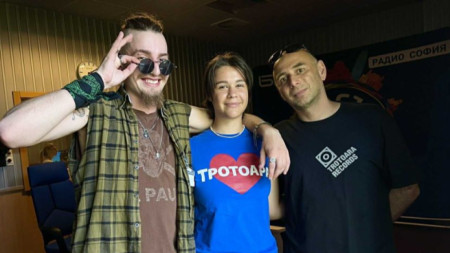 Деян Янков, Мария Павлова и Петър-Сав Михайлов (вляво)