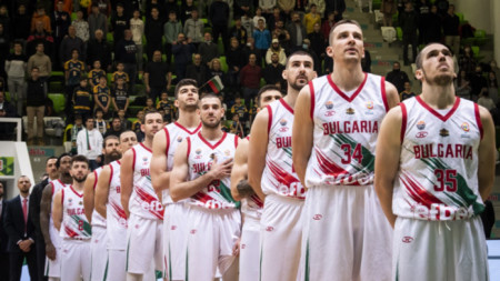 Националният отбор на България по баскетбол за мъже напредна с