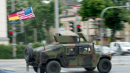 Пентагонът обяви че САЩ ще изпратят тази седмица допълнителни войски