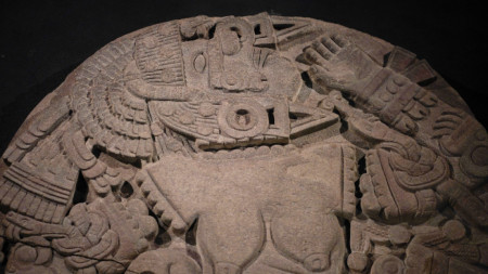 Монолитът, изобразяващ Лунната богиня на народа мексика - Койолшаукуи 