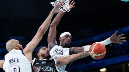 САЩ без проблеми победи Южен Судан, Сърбия с първи успех в олимпийския баскетболен турнир