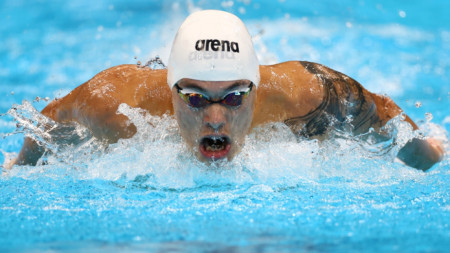 Антъни Иванов ще плува на четвърто световно в малък басейн.