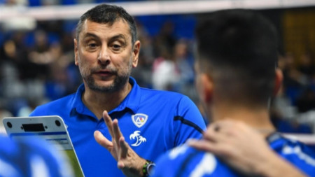 Треньорът Николай Желязков.