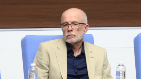 Олег Асенов