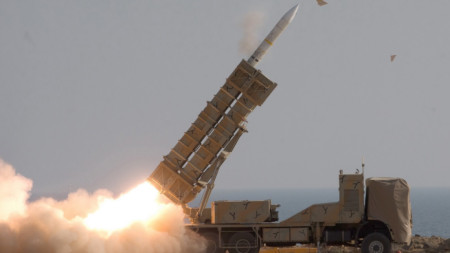 Иран показа днес нова ракета с обсег от 1450 км