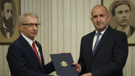 Министър-председателят в оставка Николай Денков и президентът Румен Радев