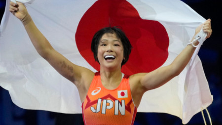Япония печели 6 от 10 титли при жените на световното по борба