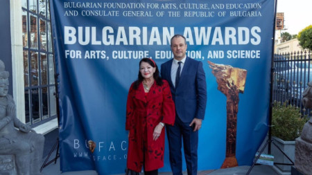 Генералният консул Бойко Христов и Ирина Малеева на първите награди за българи от Западния бряг на САЩ