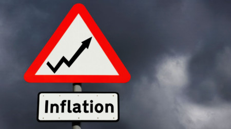 Социологически проучвания в САЩ  показват че според американците инфлацията е