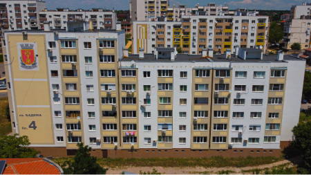 Саниран блок в Хасково