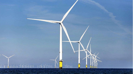 Shell и ScottishPower ще построят нови широкомащабни плаващи вятърни паркове