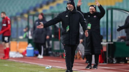 Стойчо Младенов – треньорът на ЦСКА София коментира след 1 1
