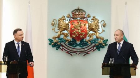 Президентът Румен Радев разговаря с полския си колега Анджей Дуда, София, 22 март 2022 г.