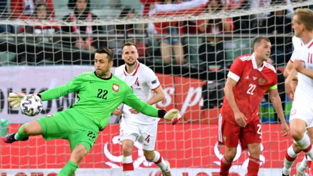 Отборите на Полша и Русия завършиха 1 1 в контролна футболна