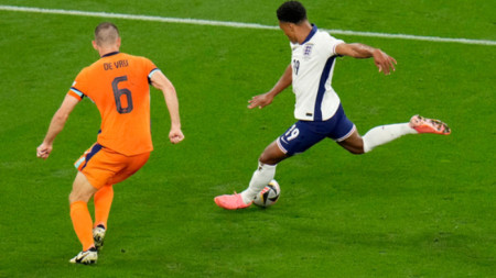 Оли Уоткинс вкара гол за 2:1 в полуфинала с Нидерландия