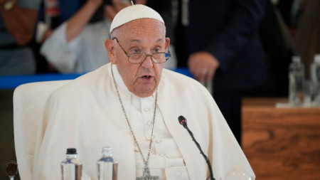 Папа Франциск говори за изкуствения интелект на среща на Г-7