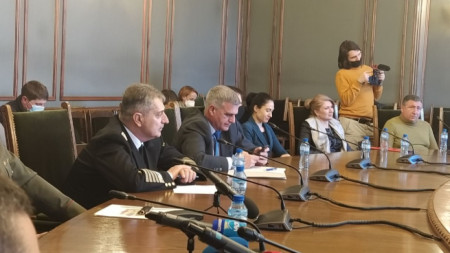 Министърът на обраната Стефан Янев на заседание на парламентарната комисия по отбрана, 25 януари 2022 г.