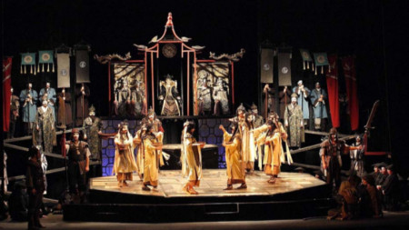 „Турандот“ на Джакомо Пучини  на Бургаската опера и е част от Летния оперен фестивал „Сцена на вековете“