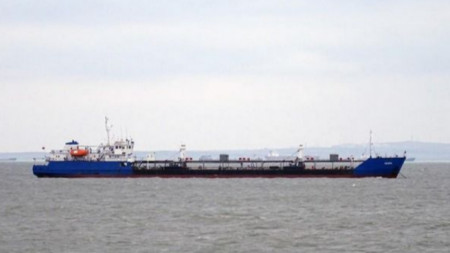 Украйна задържа руския петролен танкер NIKA SPIRIT на 25 юли.