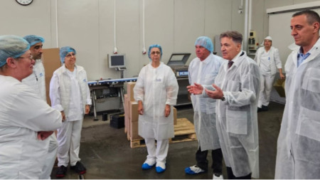 Petko Nikolov, minister of economy, visits state dairy LB Bulgaricum.