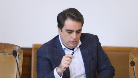 Asén Vasilev, viceprimer ministro y titular de Hacienda de Bulgaria