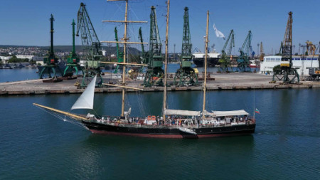 Ветроходът Калиакра