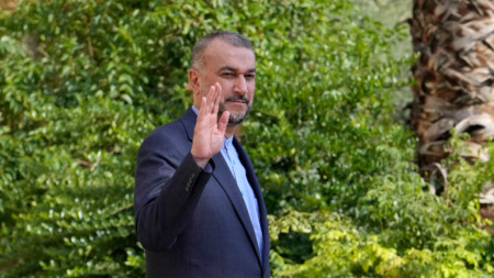 Външният министър на Илан Хосейн Амир Абдолахиан.