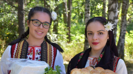 Хотелиерите в Банско обещават сигурност на туристите, предпочели лято в планината.