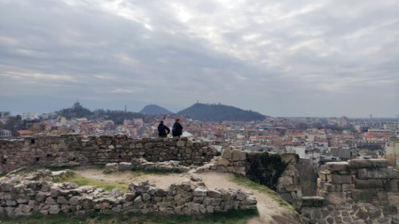 Поглед към Пловдив от Небет тепе