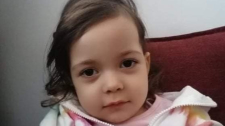 Родителите на малката Бояна чуват страшната диагноза за детето си