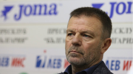 Стойчо Младенов ще бъде новият наставник на ЦСКА София заменяйки