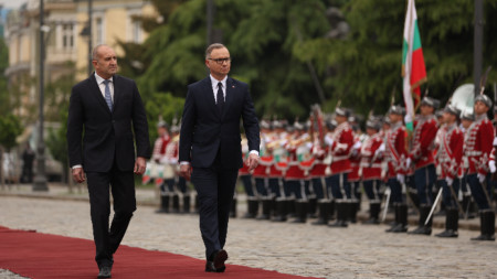 Presidents Radev (L), Duda in Sofia, May 7 2025.