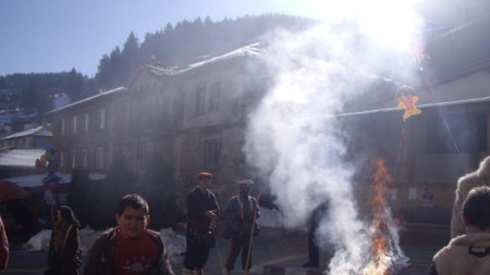 Прескачана на мартенски огън в село Забърдо