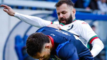 Спас Делев атакува футболист на Люксембург по време на контролата на националните отбори