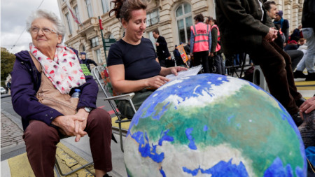 Активисти от Вдигни се за климата се събраха в Брюксел